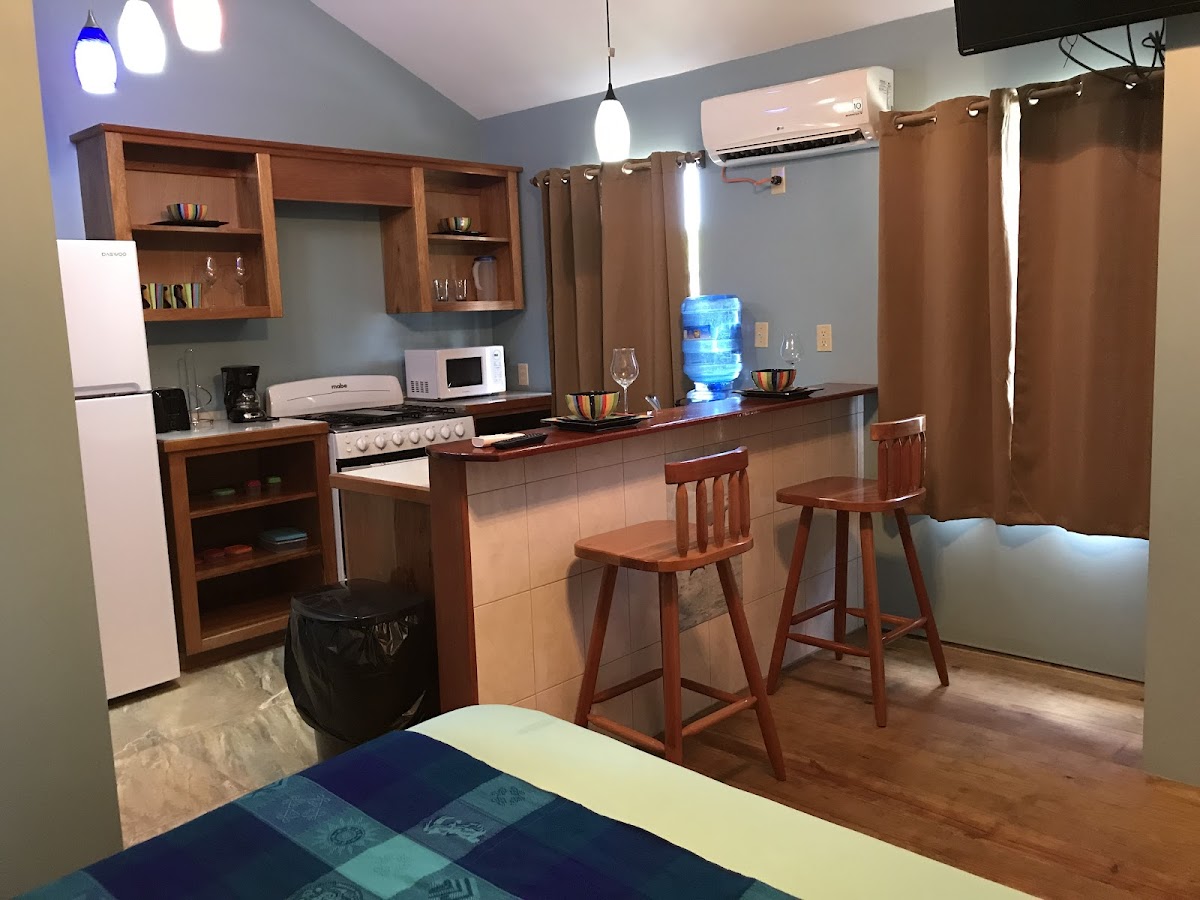 Tilt-Ta-Dock Resort Belize gallery 2