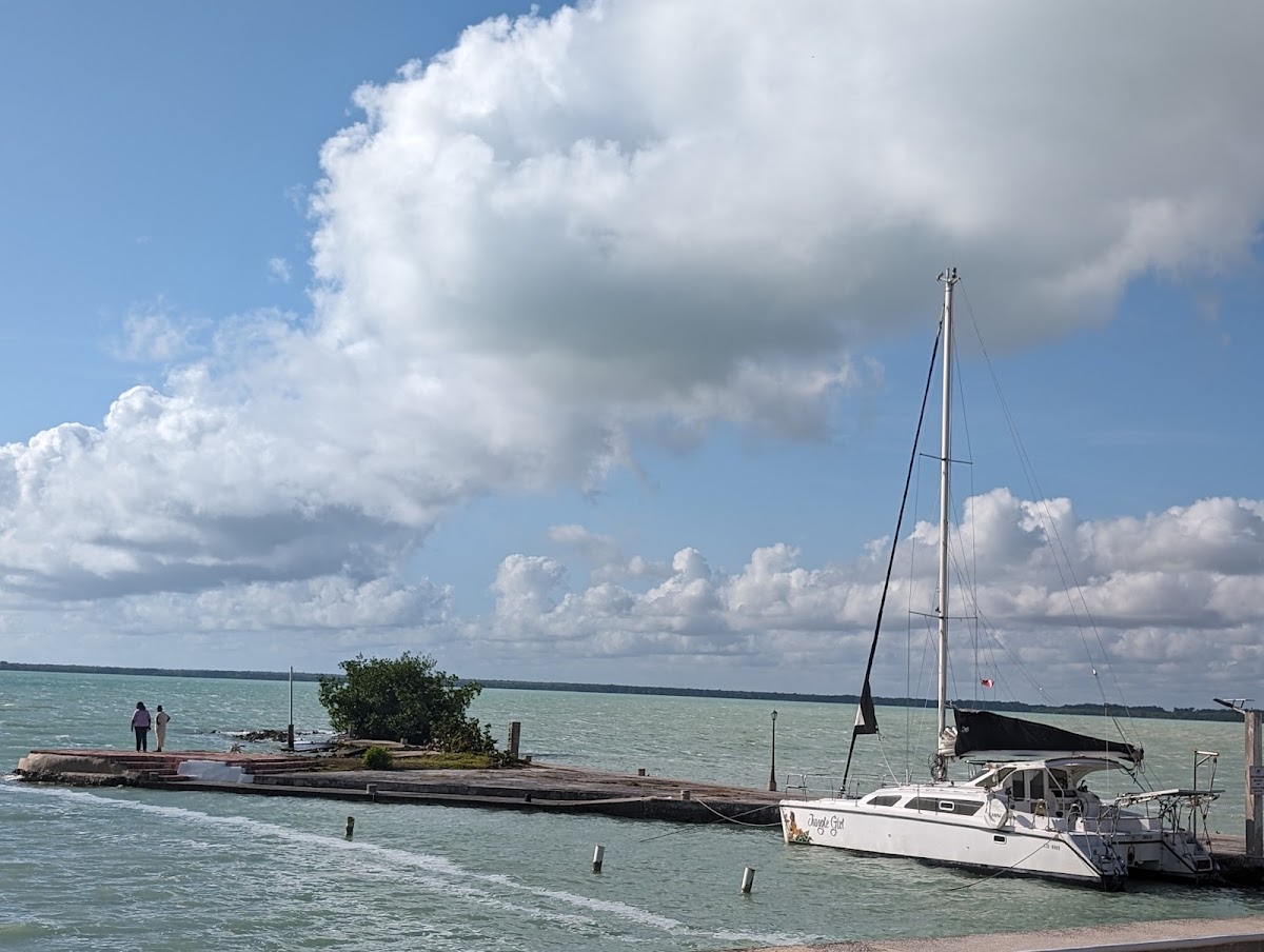 Tony's Inn and Beach Resort gallery 9