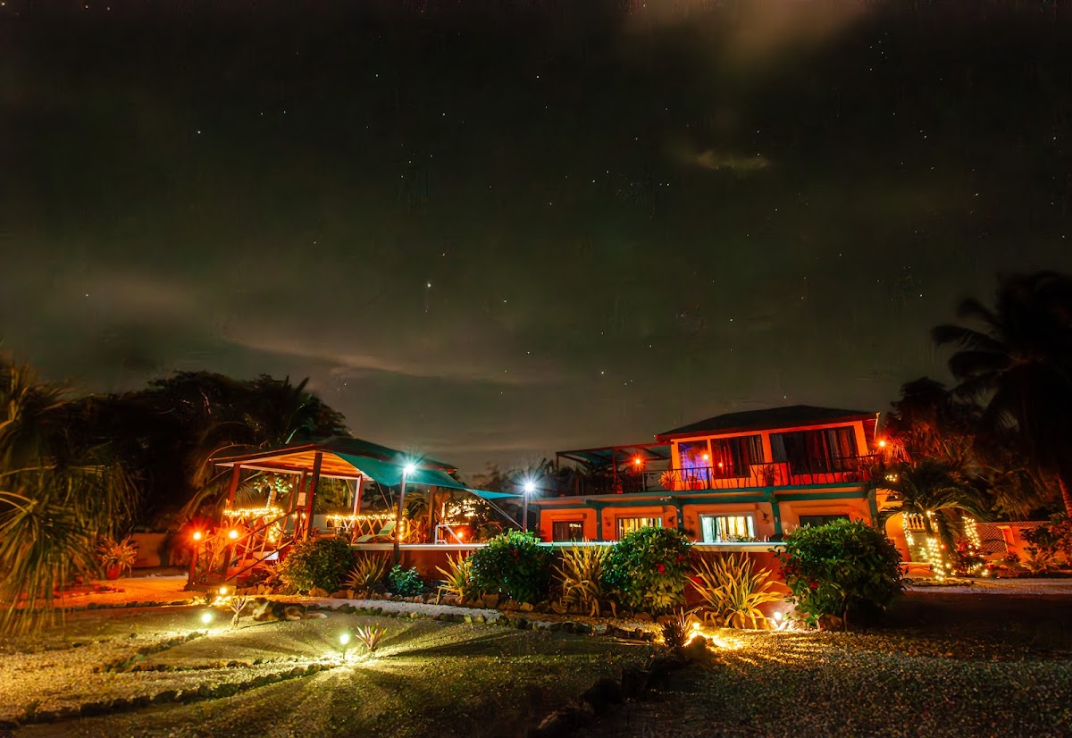 Iguana Beach House Belize gallery 1