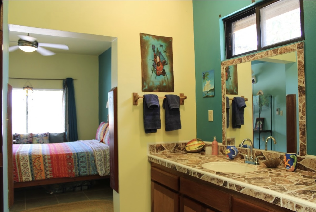 Iguana Beach House Belize gallery 6