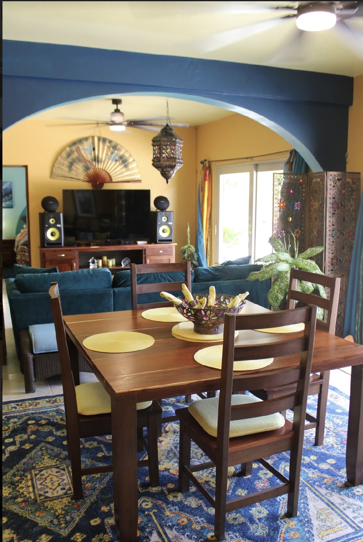 Iguana Beach House Belize gallery 7