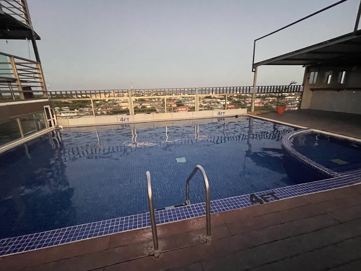 Golden Tree Hotel gallery 3