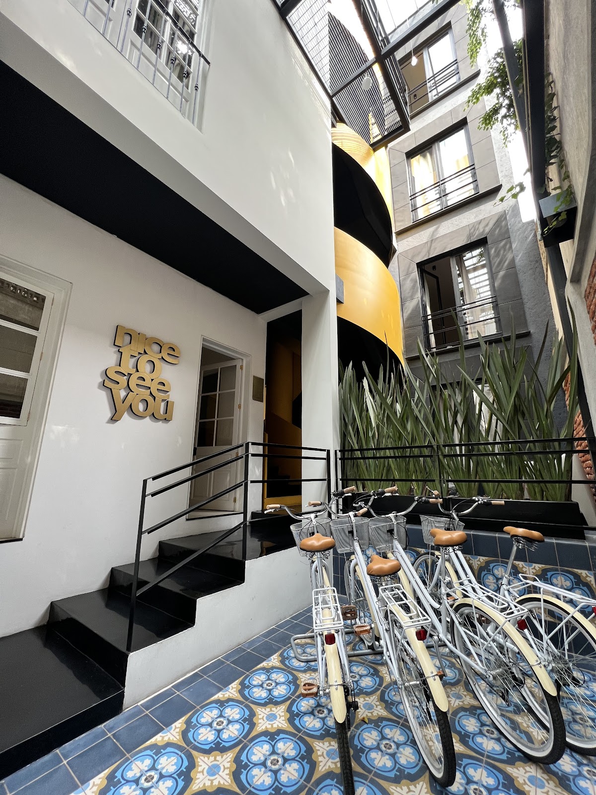 Roso Guest House, a SLH Hotel cover