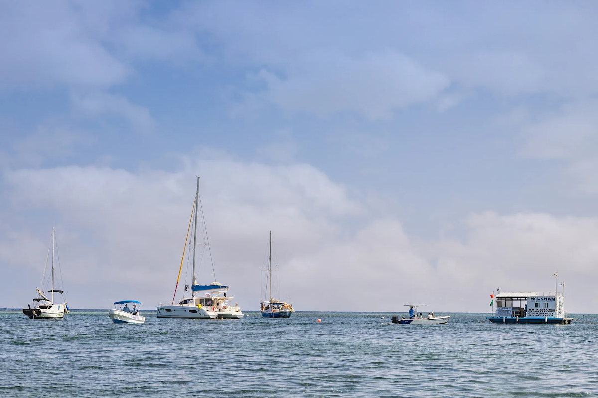 Sundiver Beach Resort gallery 8