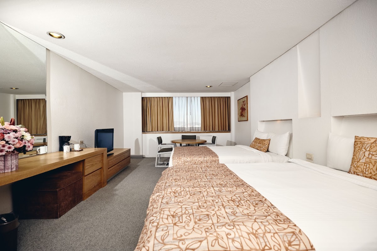Hotel del Prado gallery 2