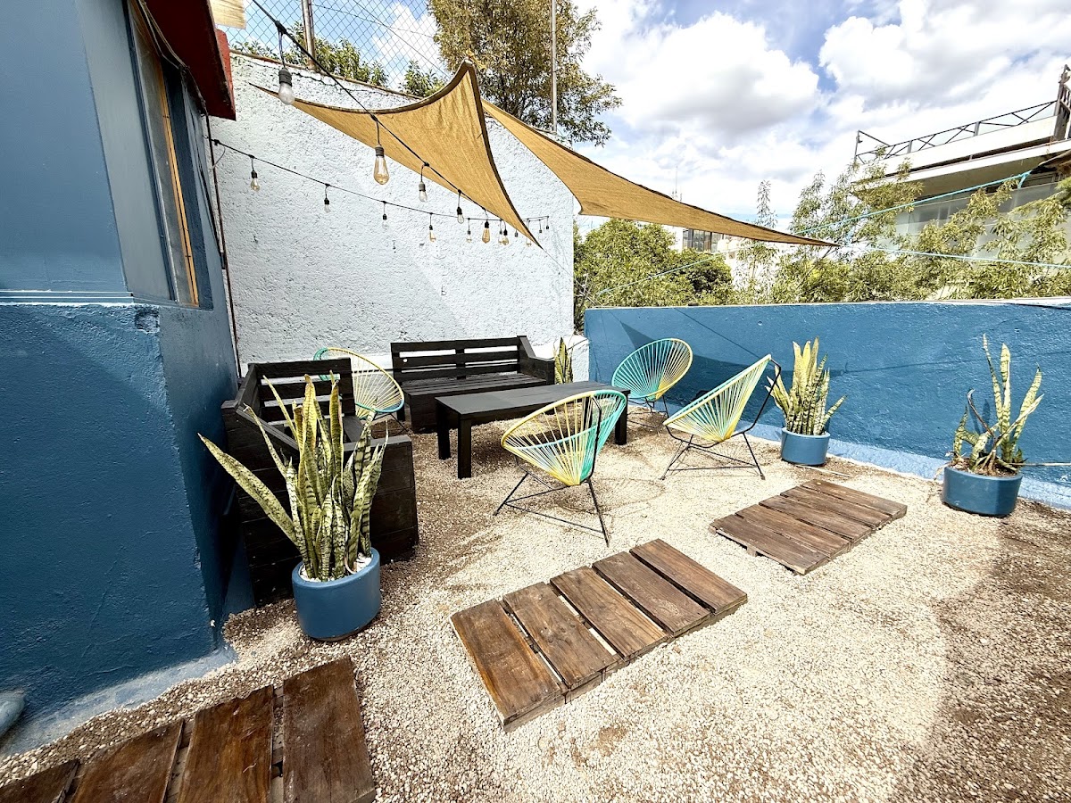 Roomies Hostel Condesa cover