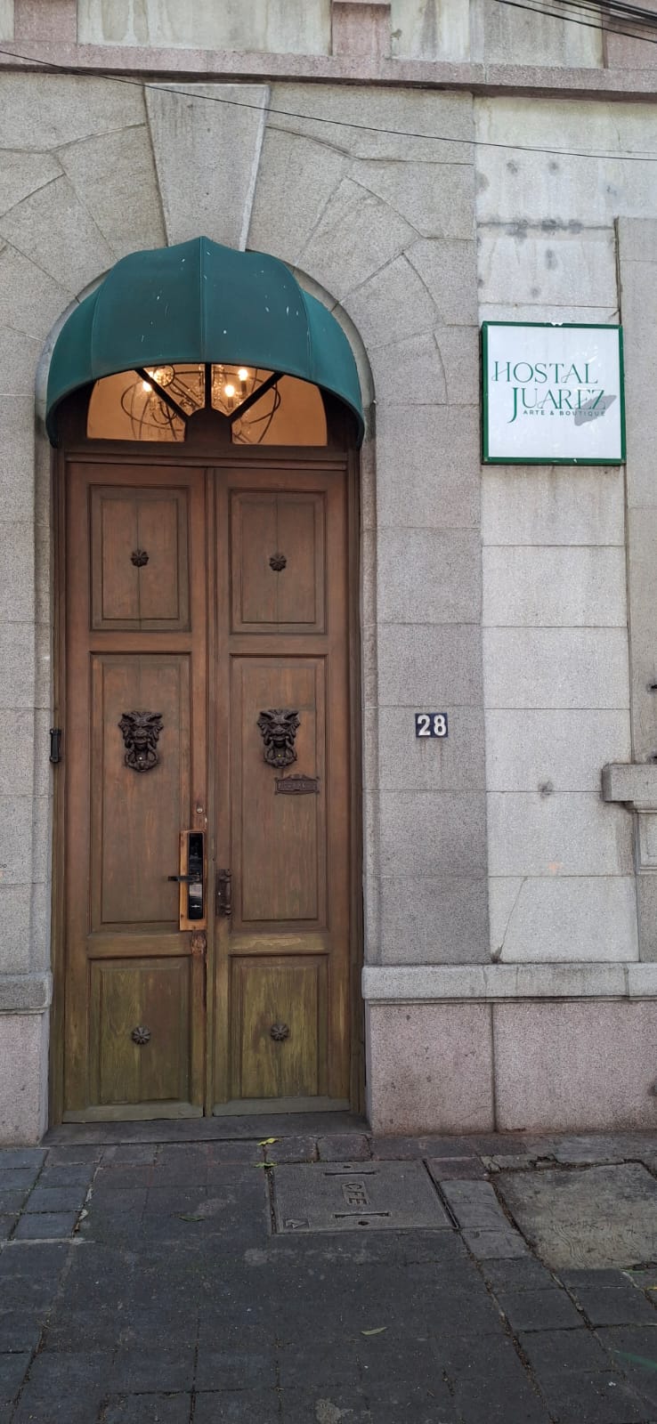 Hostal Juárez cover