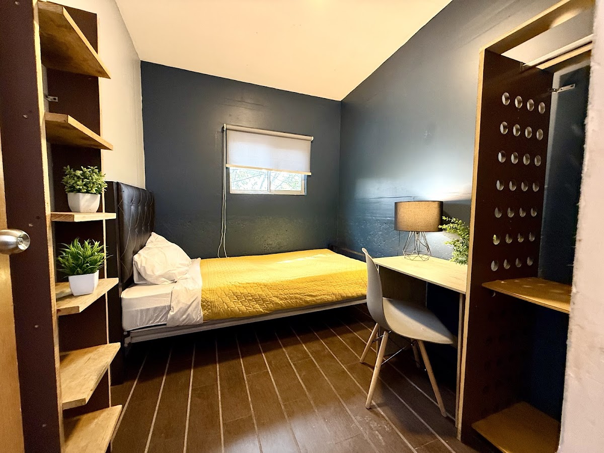 Roomies Hostel - Santa Maria La Ribera gallery 2