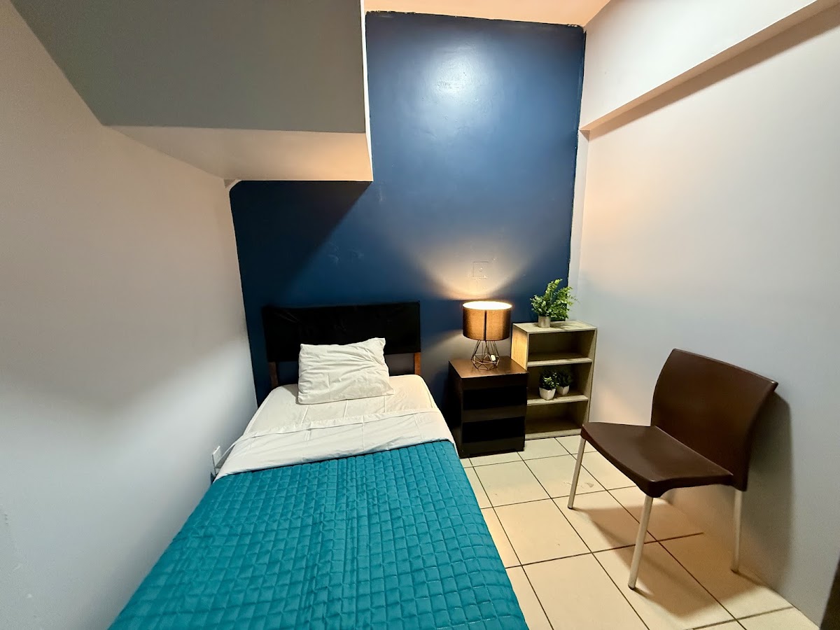 Roomies Hostel - Santa Maria La Ribera gallery 10