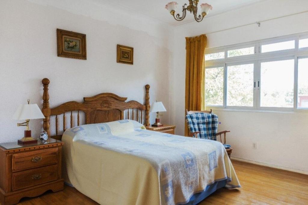 1940s B&B Mi casa, tu casa Roma Norte cover