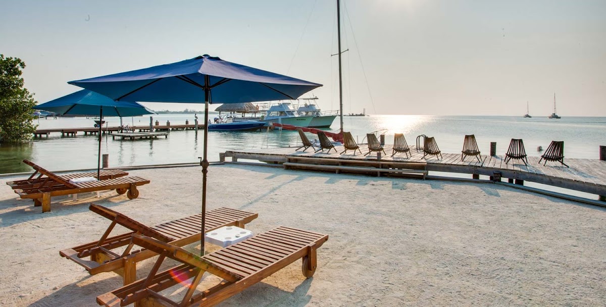 Iguana Reef Inn gallery 1