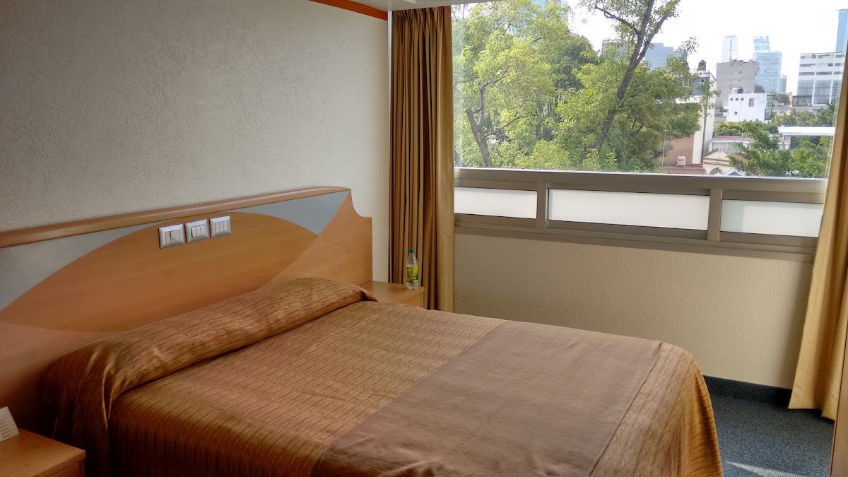 Hotel Milán CDMX gallery 10