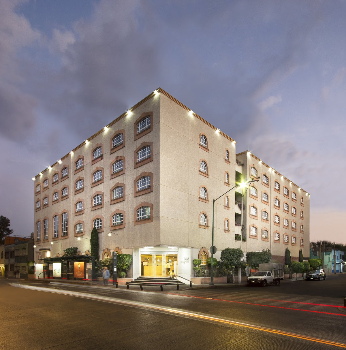 Hotel MX Congreso cover