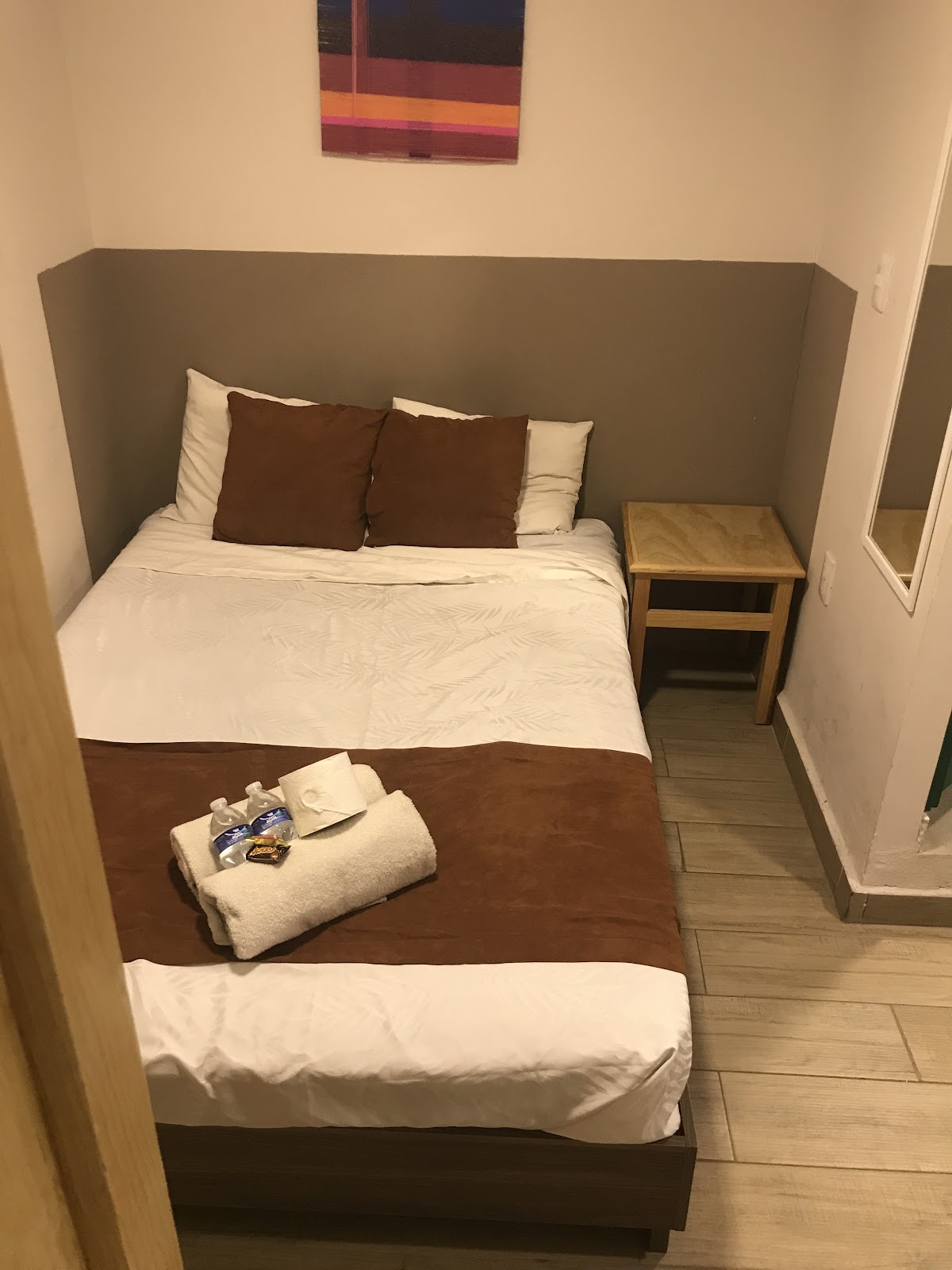 Colmena Suites gallery 2