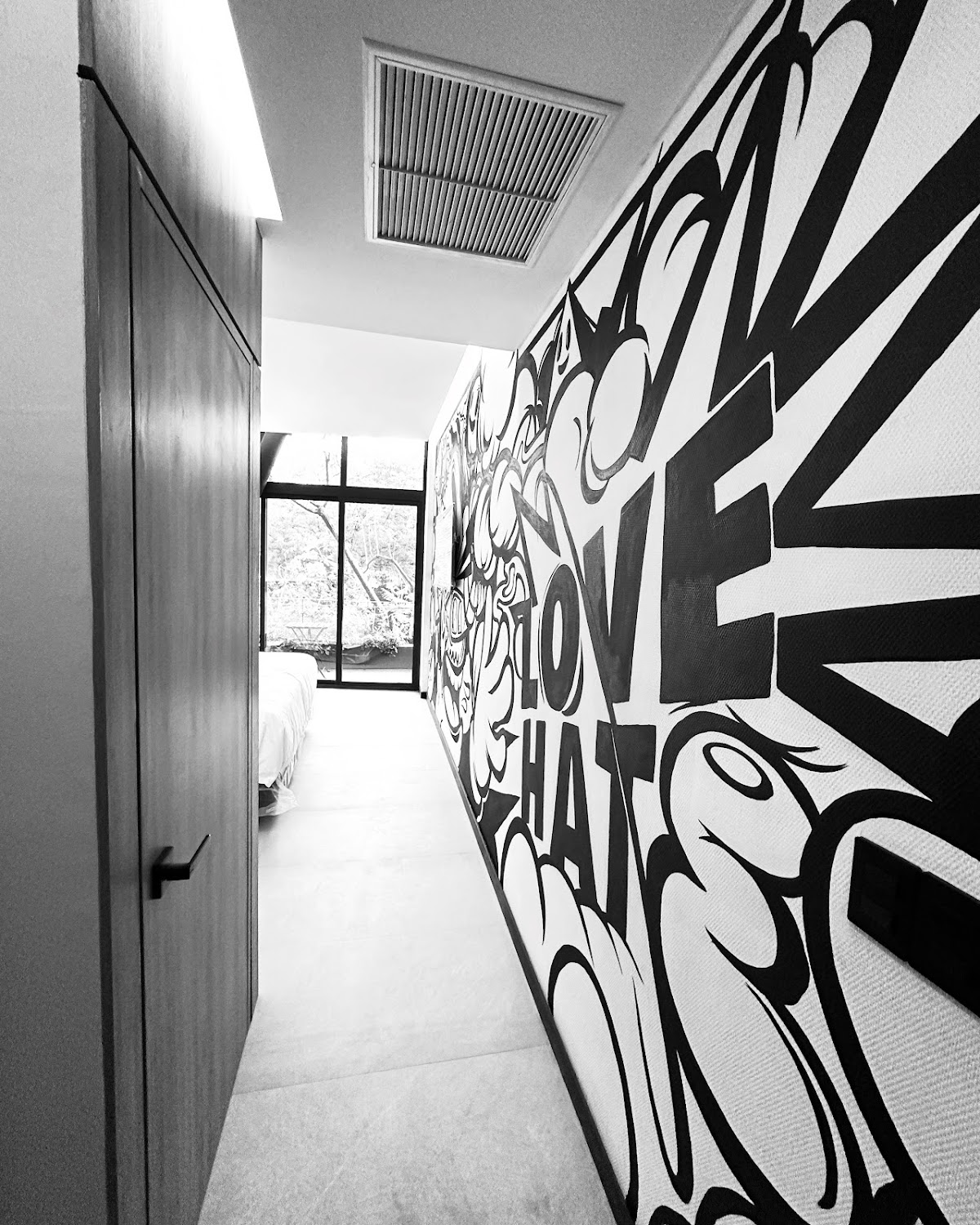 Street Art Hotel Roma gallery 6