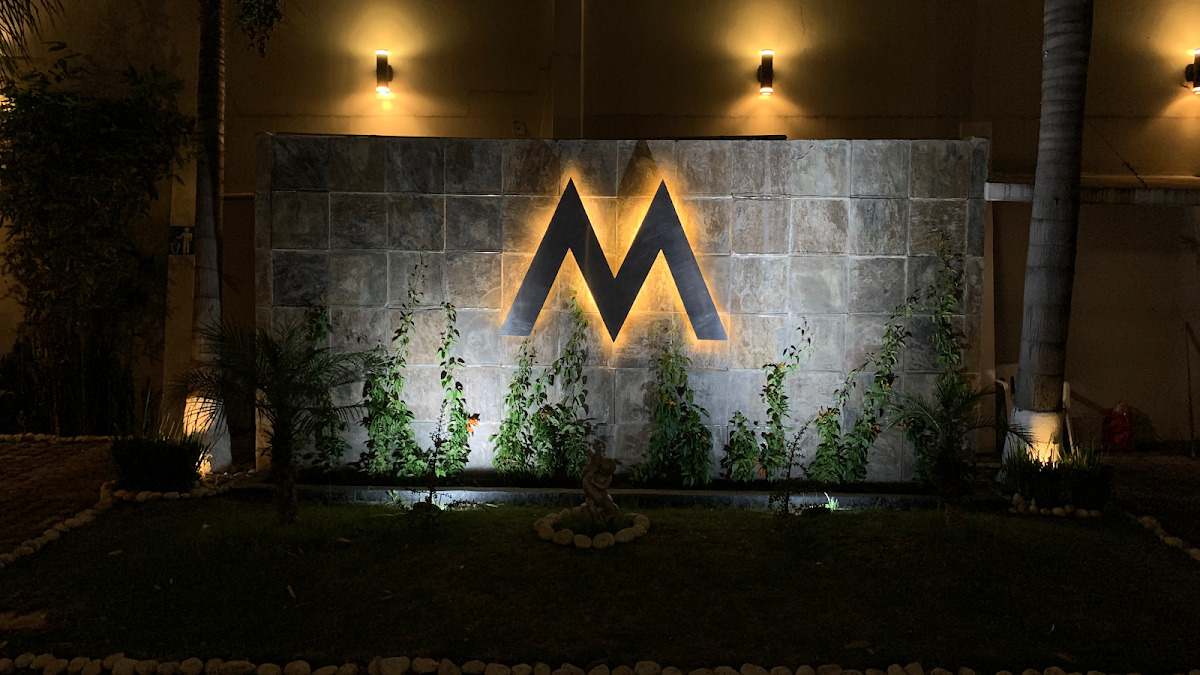 M Elite Orange Motel gallery 9