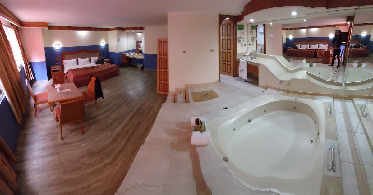 Hotel California CDMX gallery 3
