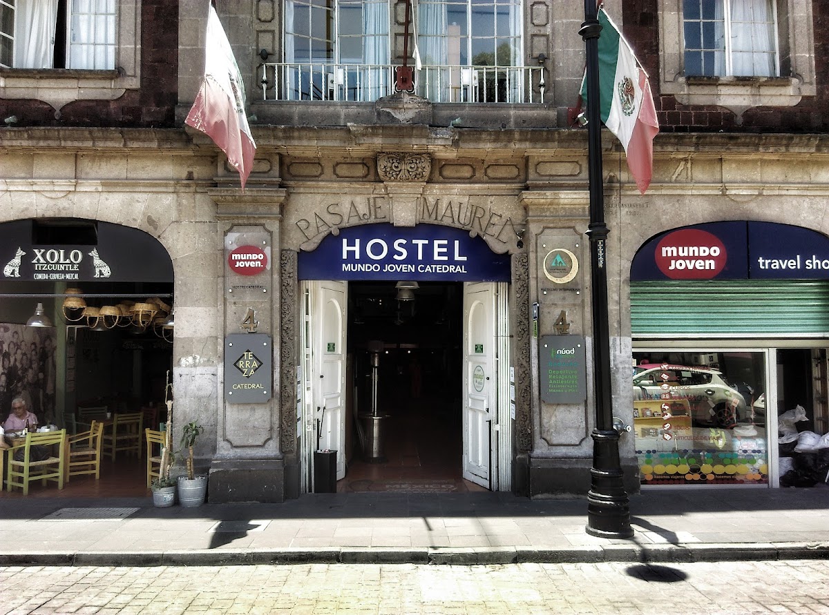 Hostel Mundo Joven Catedral gallery 5
