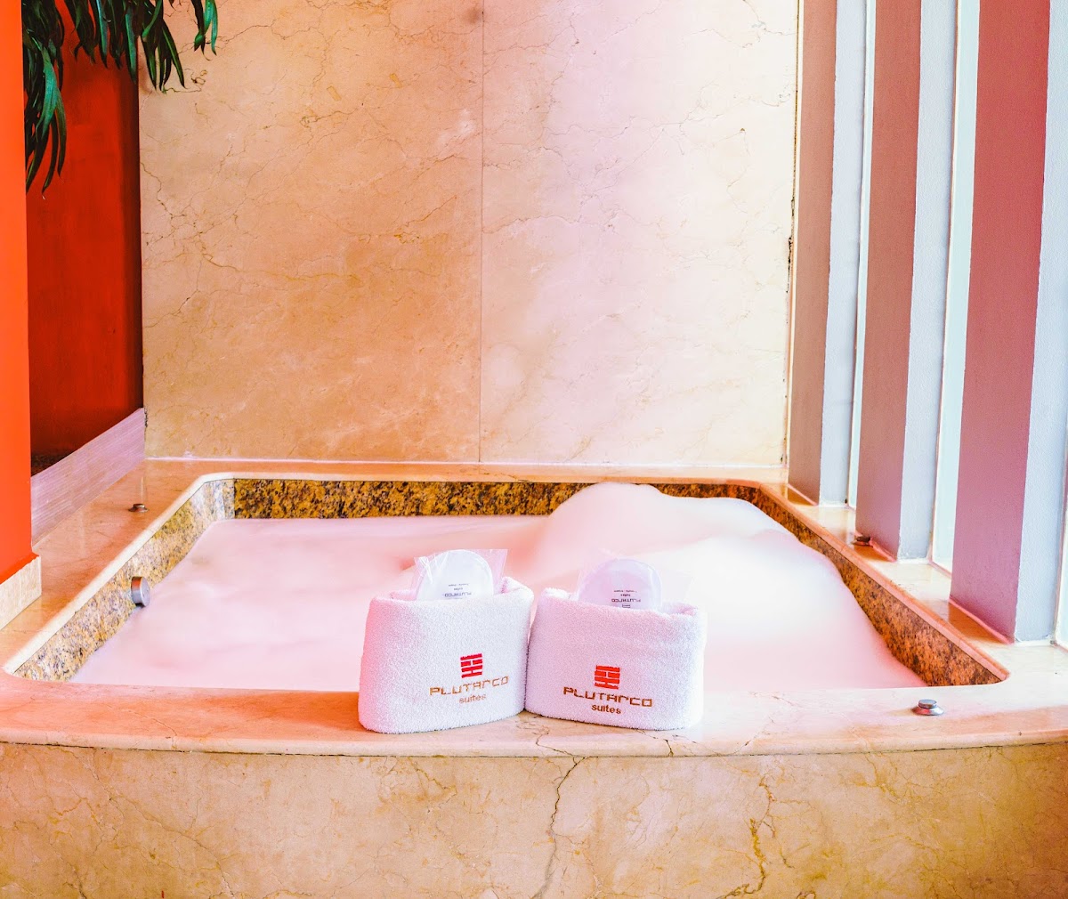 Plutarco Motel Suites gallery 3