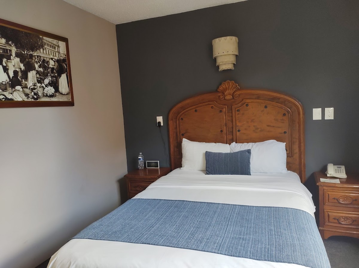 Hotel Canada gallery 6