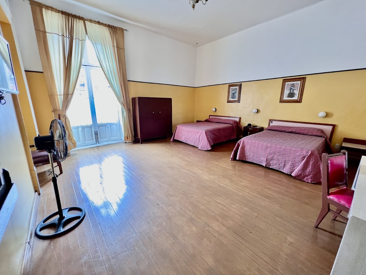 Hotel Isabel gallery 2
