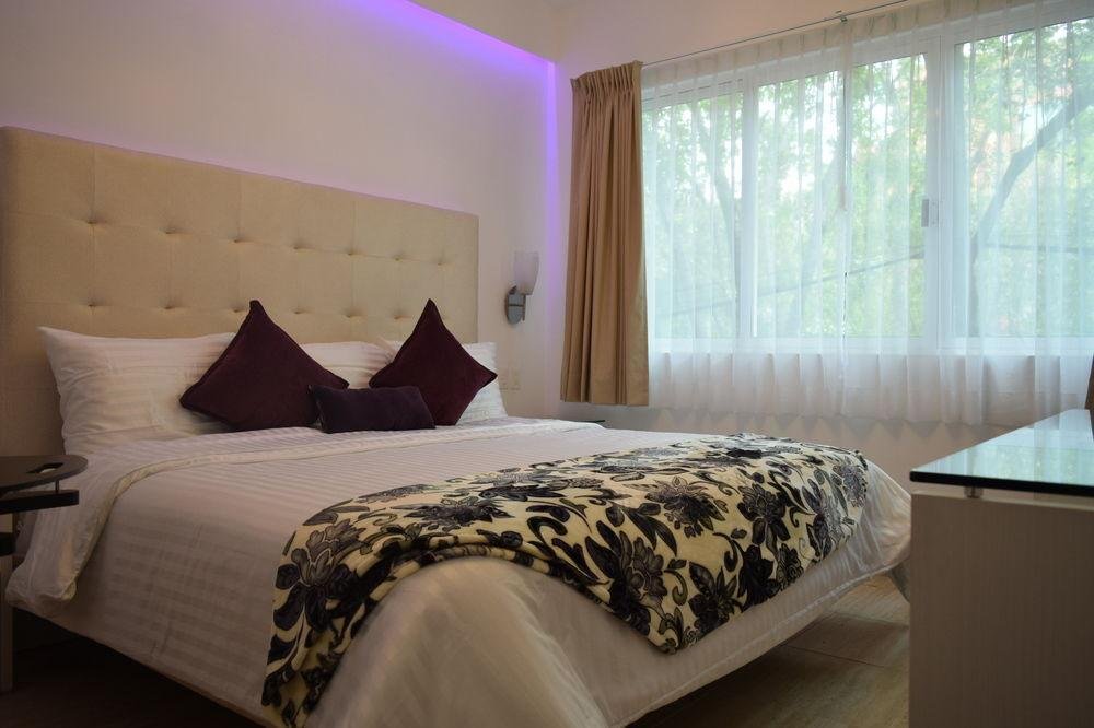 Condesa 185 gallery 2
