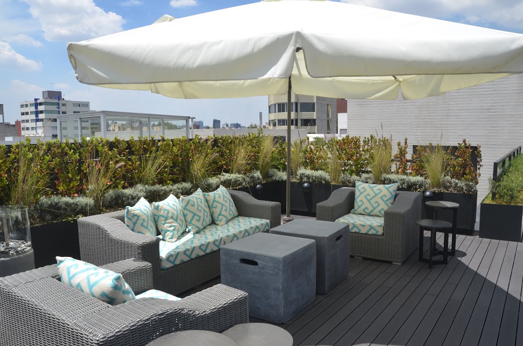 AR218 Hotel cover