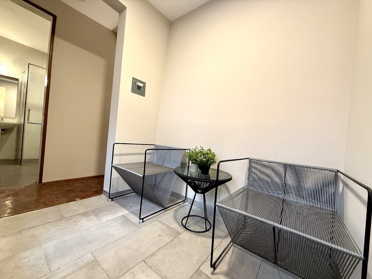 Roomies Suites - Zona Rosa gallery 6
