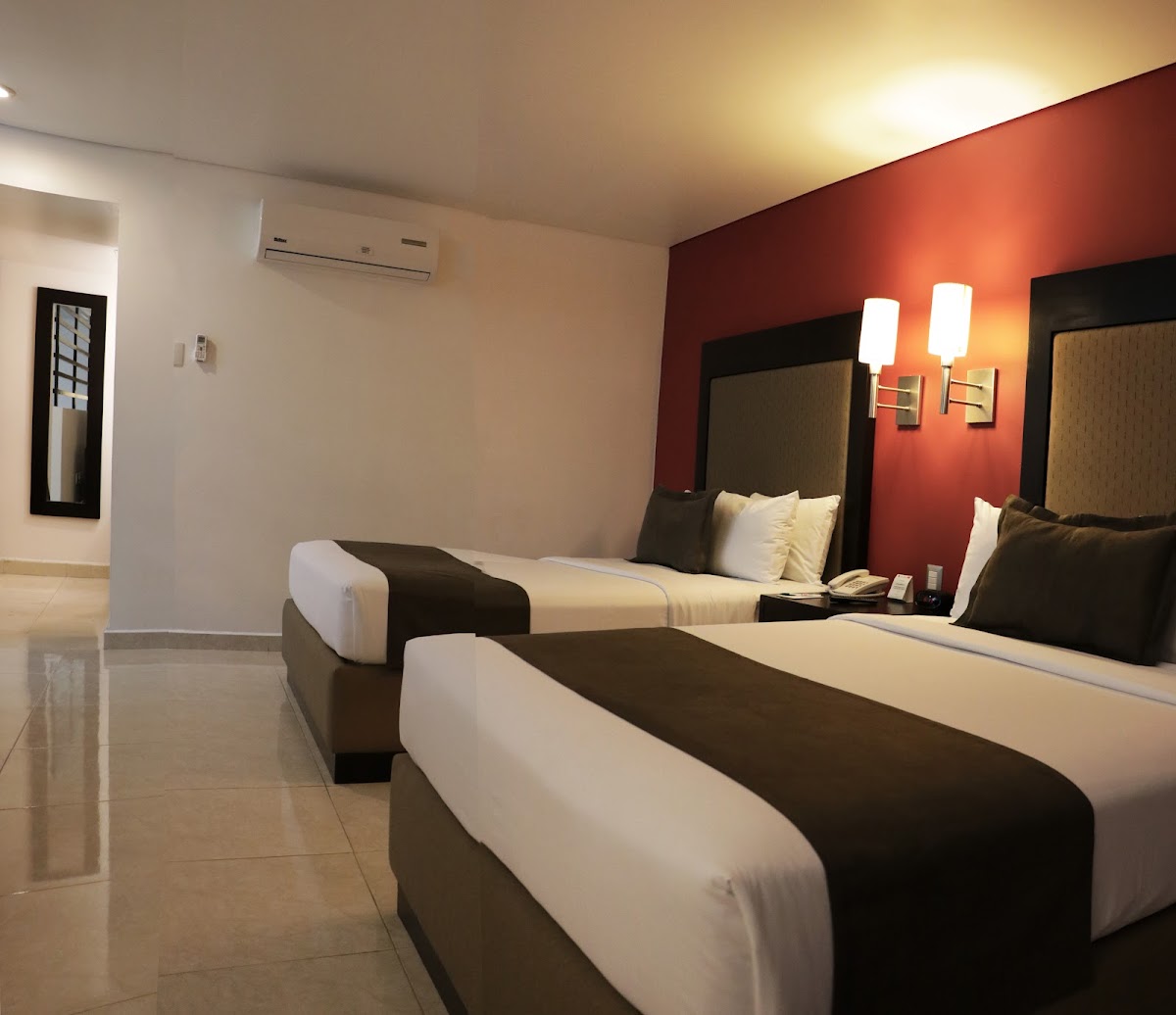 Hotel & Suites PF gallery 4