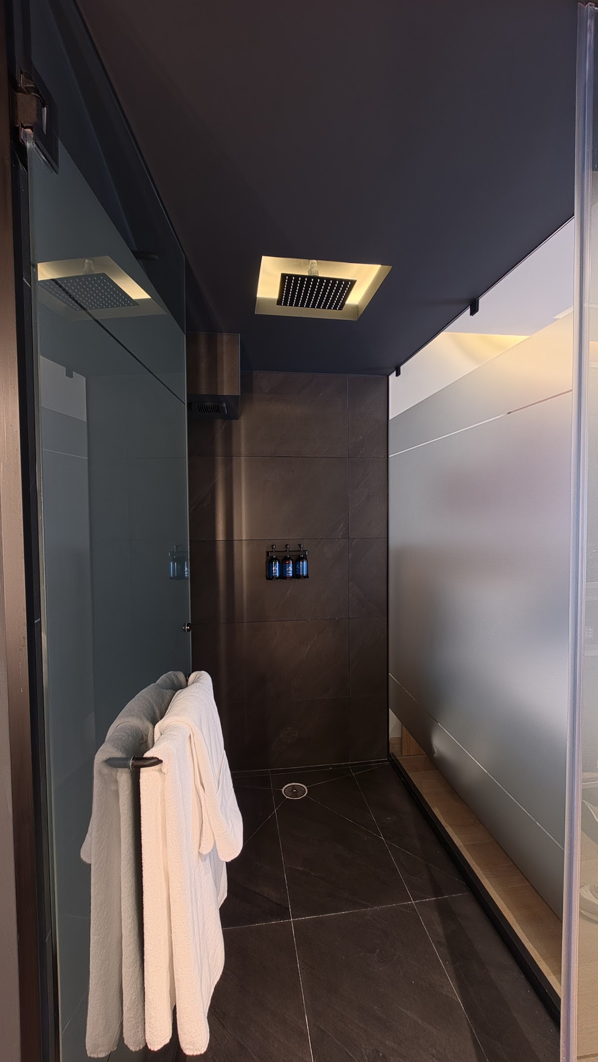 HOTEL MORE BY KAVIA gallery 4