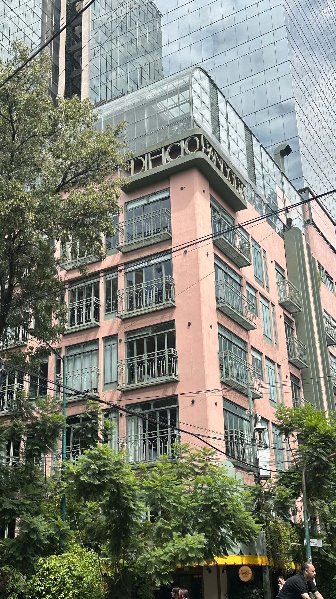 Edificio Pandora gallery 2