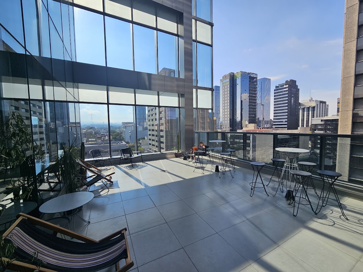 WeWork Espacio de Oficinas & Coworking gallery 5