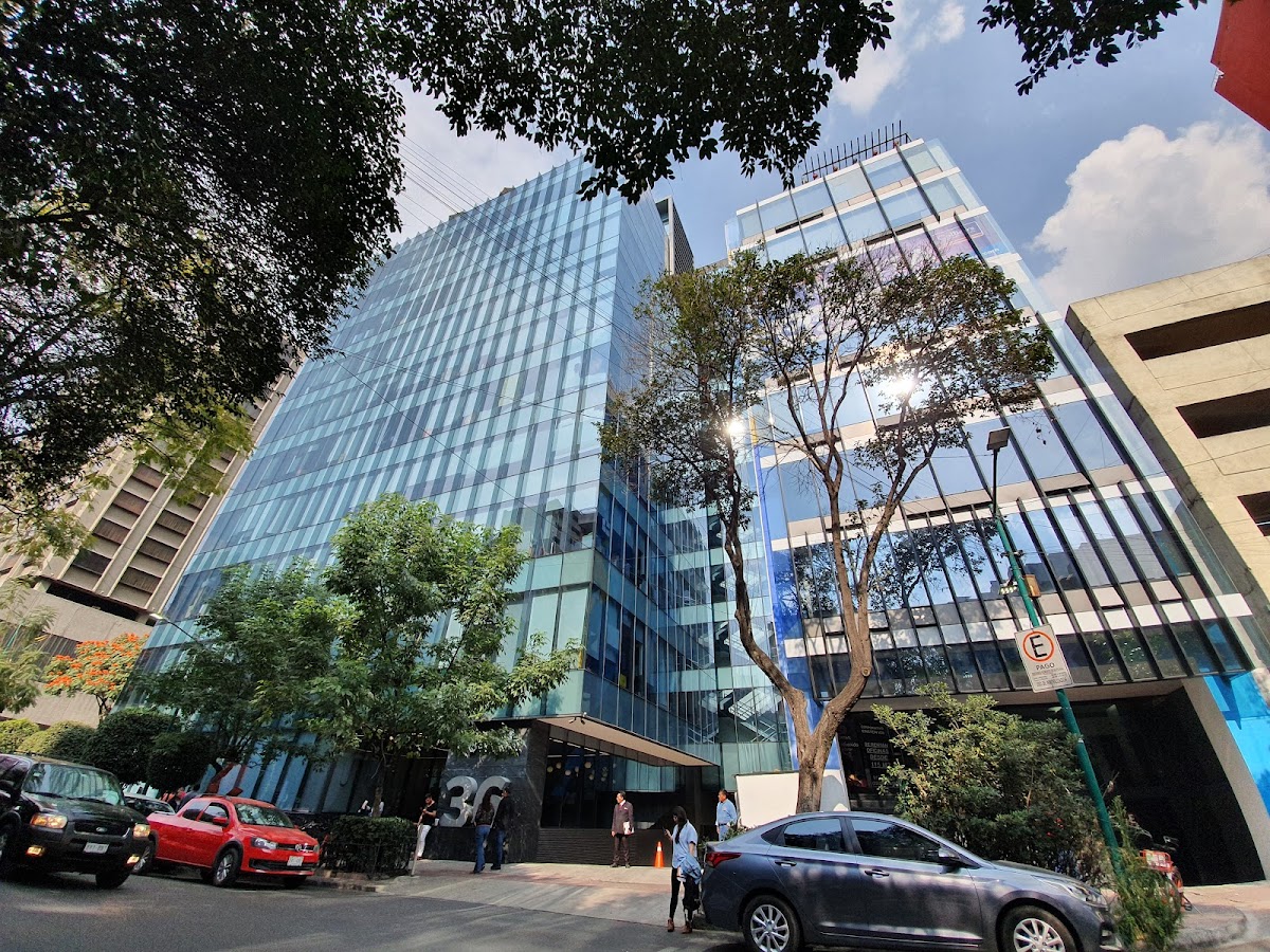 WeWork Espacio de Oficinas & Coworking gallery 7