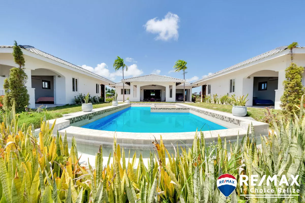 RE/MAX 1st Choice Belize Hopkins gallery 6