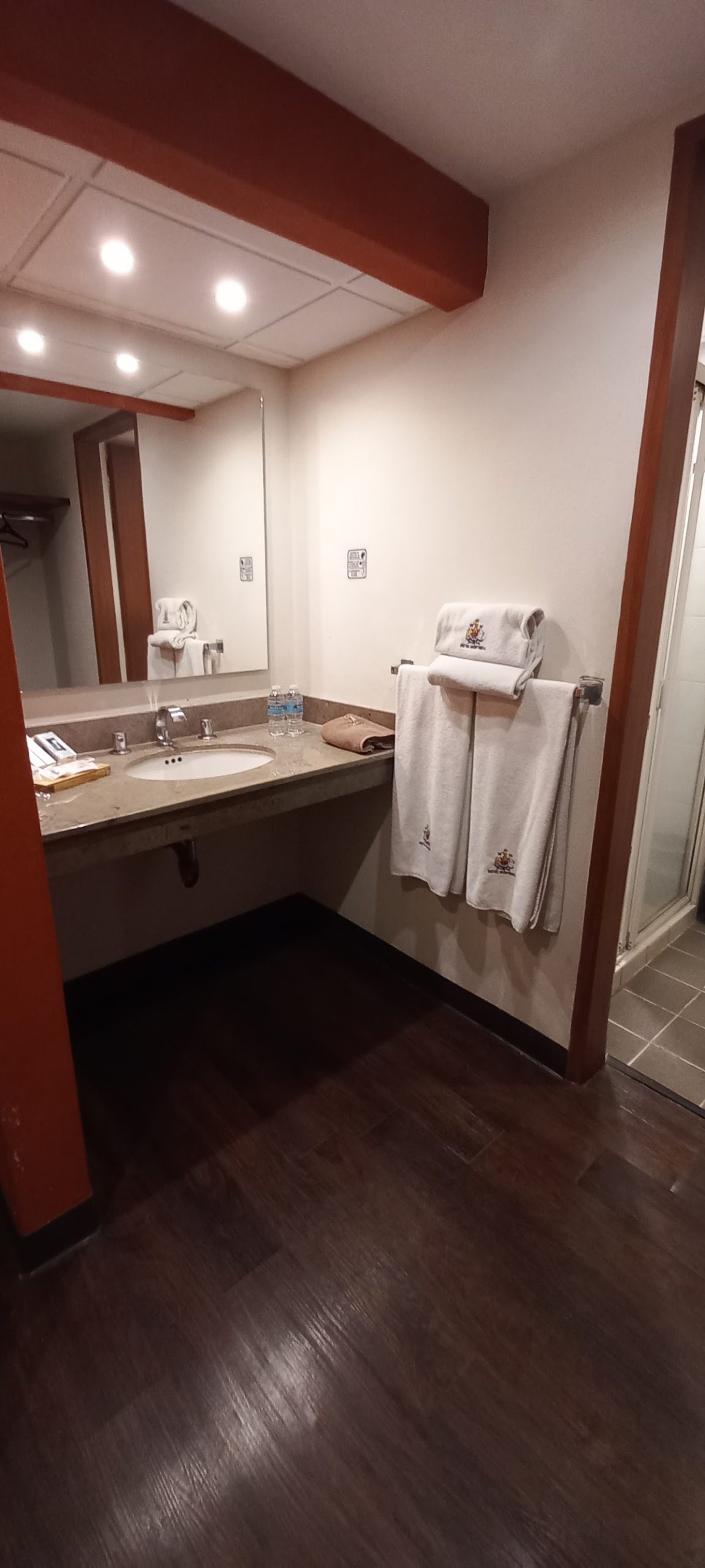 Hotel Montreal gallery 5