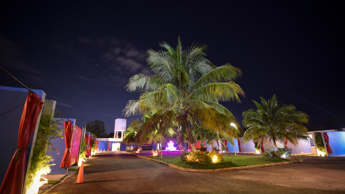 Motel Queens gallery 4