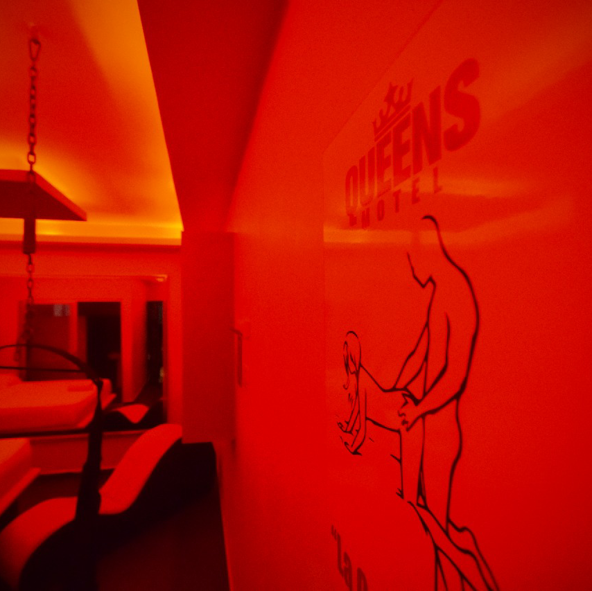 Motel Queens gallery 8