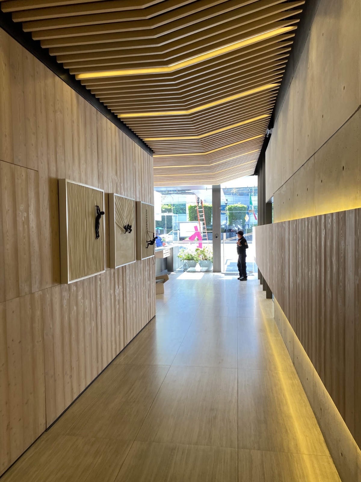 Collections by ULIV Polanco gallery 9