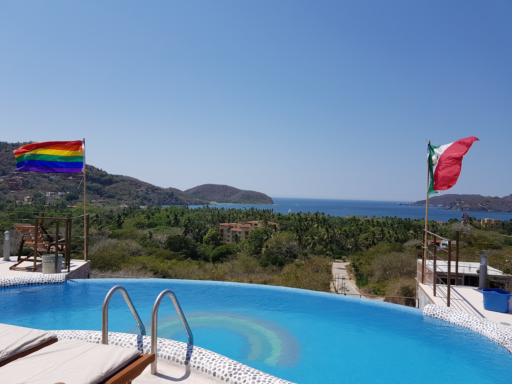 Casa Arcoiris Zihuatanejo gallery 11