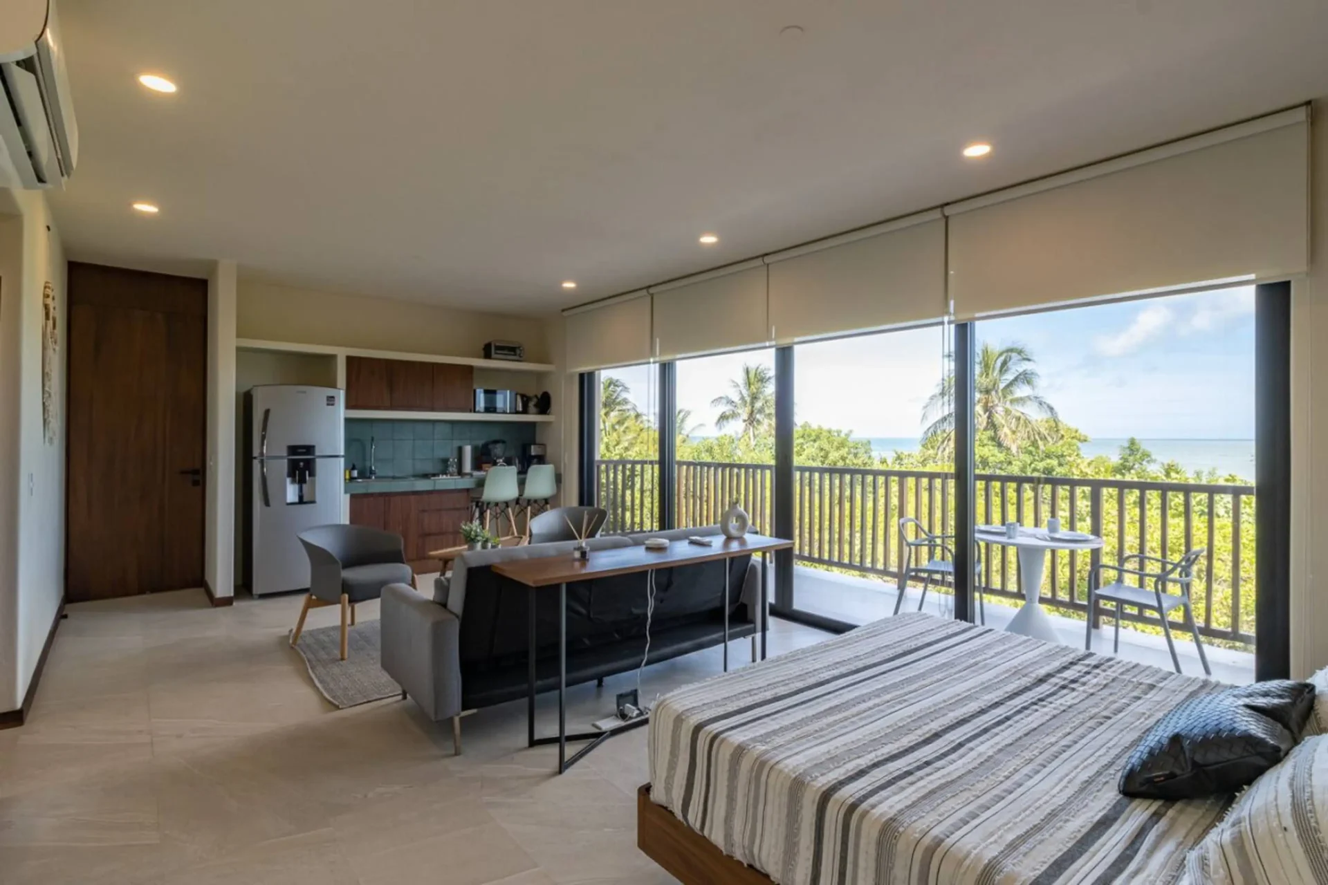 Ocean View Loft for the Perfect Getaway - D102 gallery 5