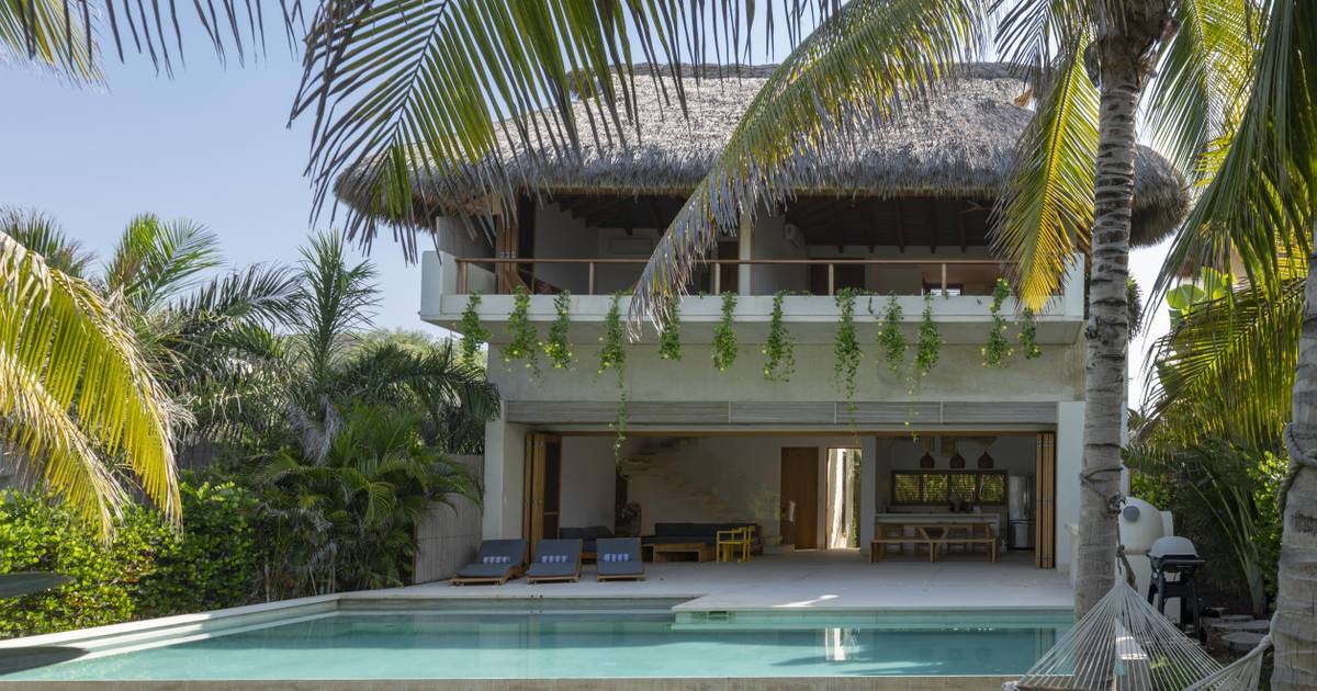 Casa XEE - La Flia Beach House Luxury gallery 1