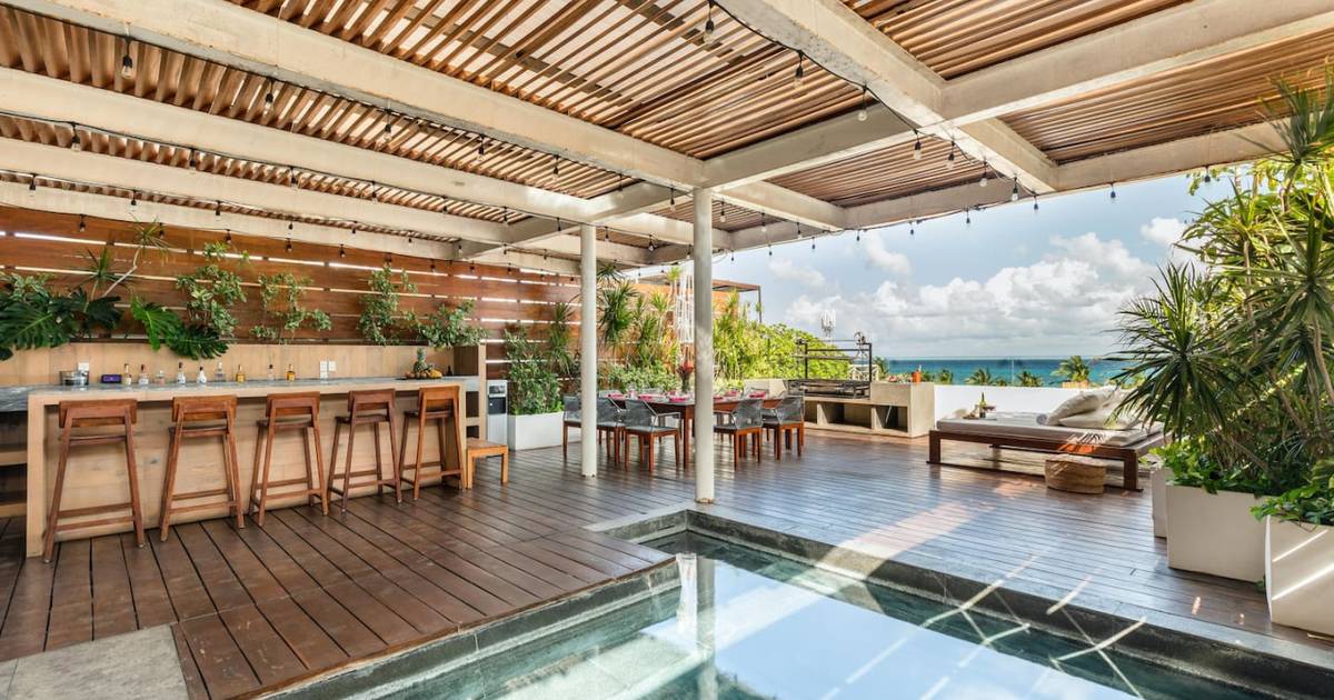 Luxury Downtown Villa gallery 1