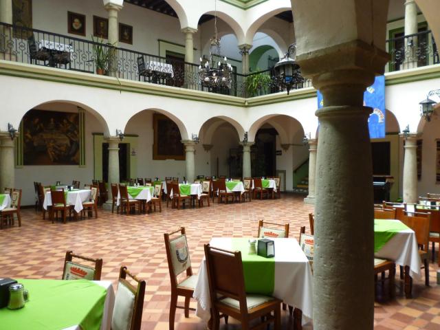 Hotel Monte Albán gallery 12