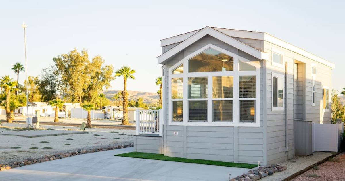 Caliente Springs 207 gallery 1