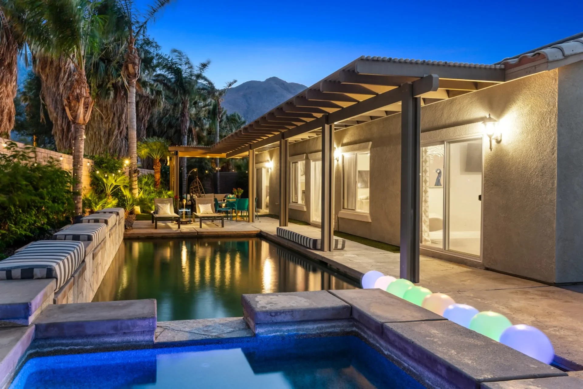 Tropical Villa Palm Springs gallery 2