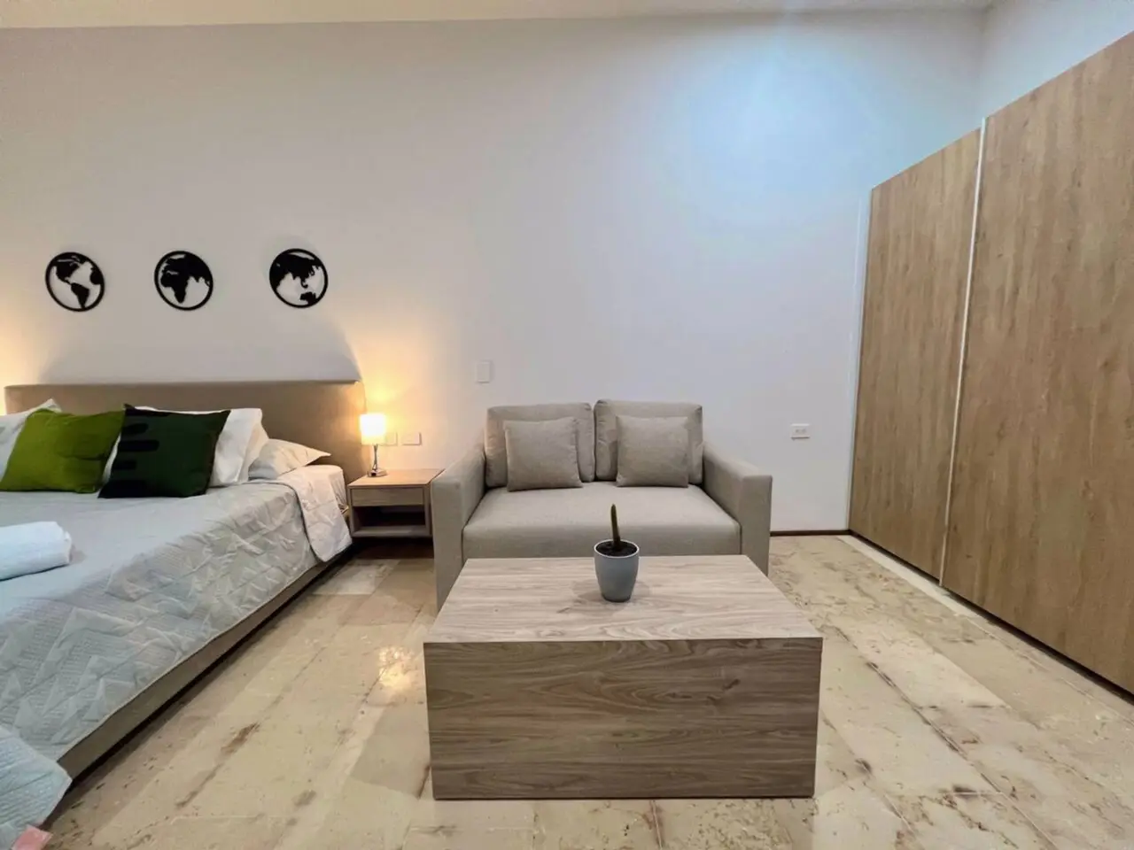 Luxury Stay at Menesse 08 – Pool, Jacuzzi, Sauna & Gym Included gallery 10
