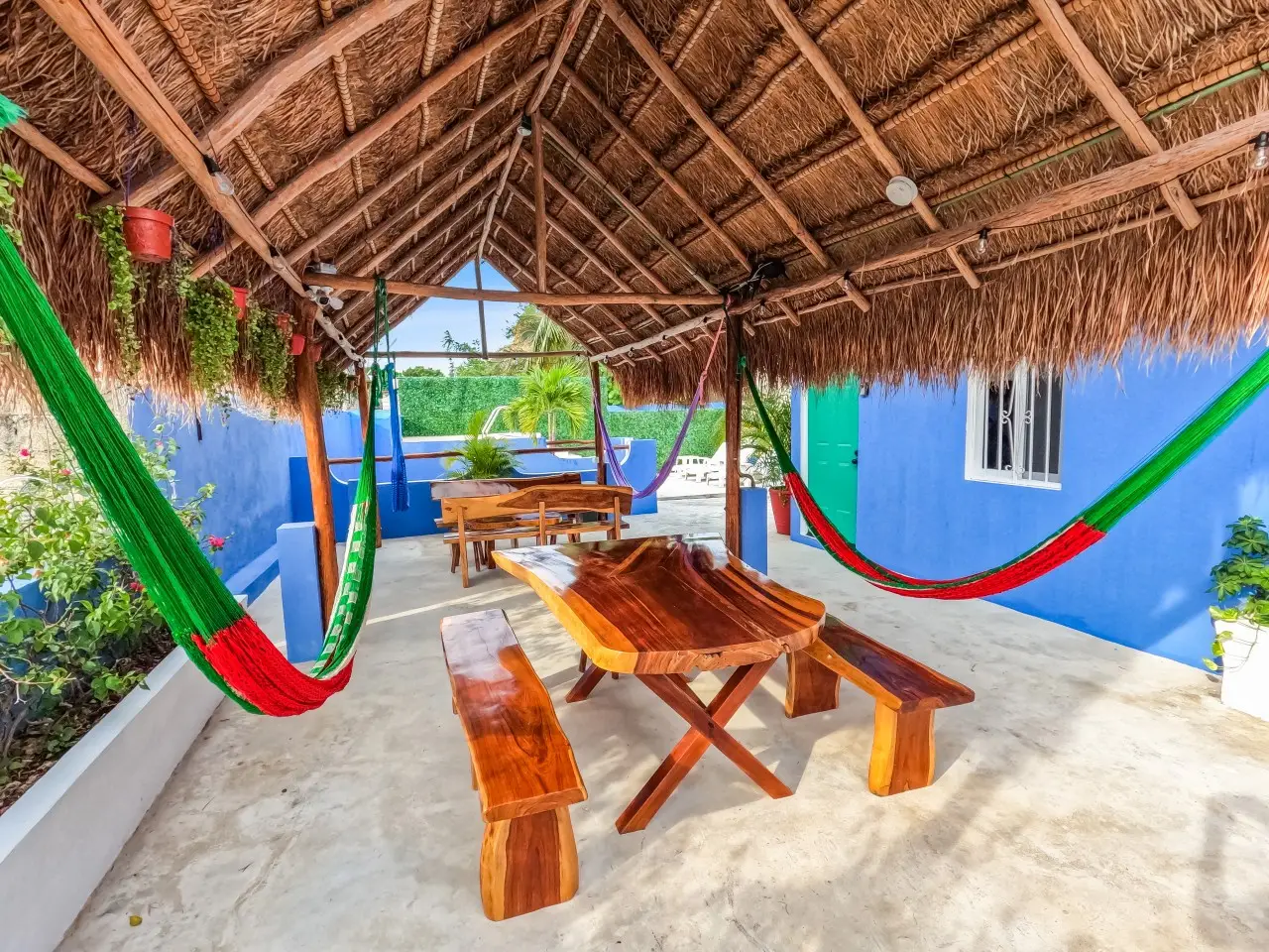 Luxury 6-Bed 6-Bath Villa gallery 7