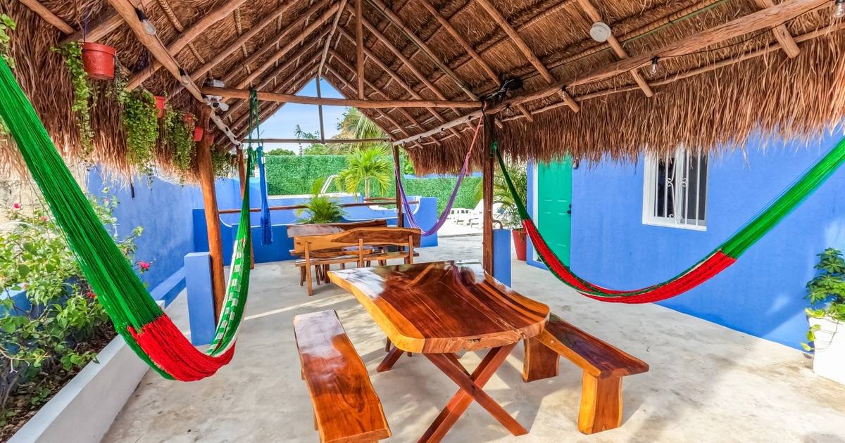 Luxury 6-Bed 6-Bath Villa gallery 1