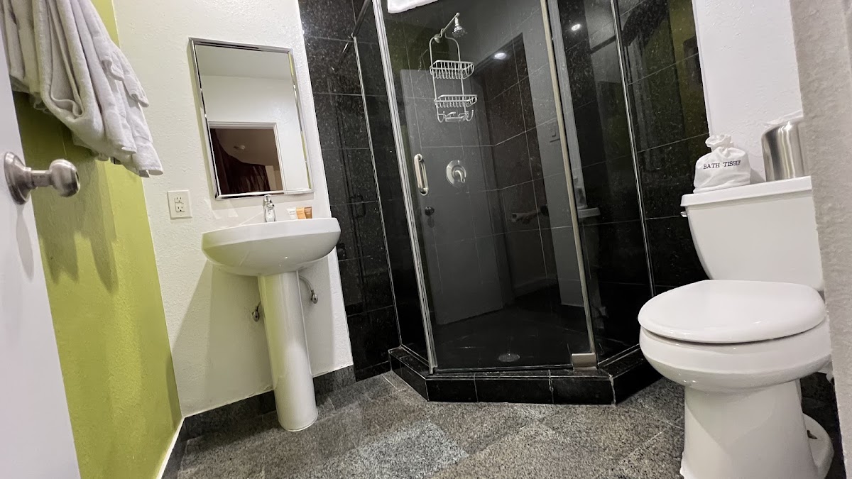 7 Springs Inn & Suites gallery 4