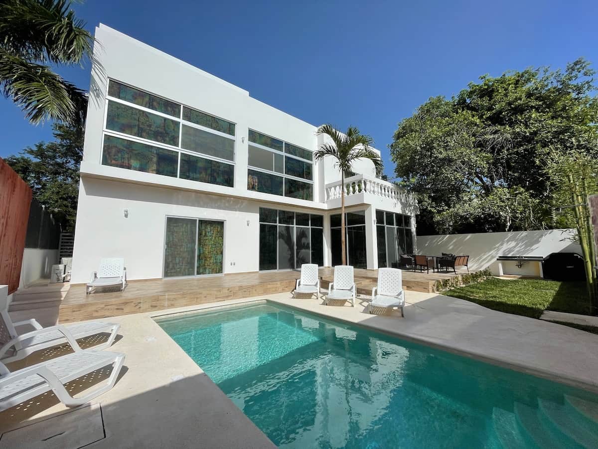 Luxury 5BR Villa • Spacious & Elegant Stay gallery 8
